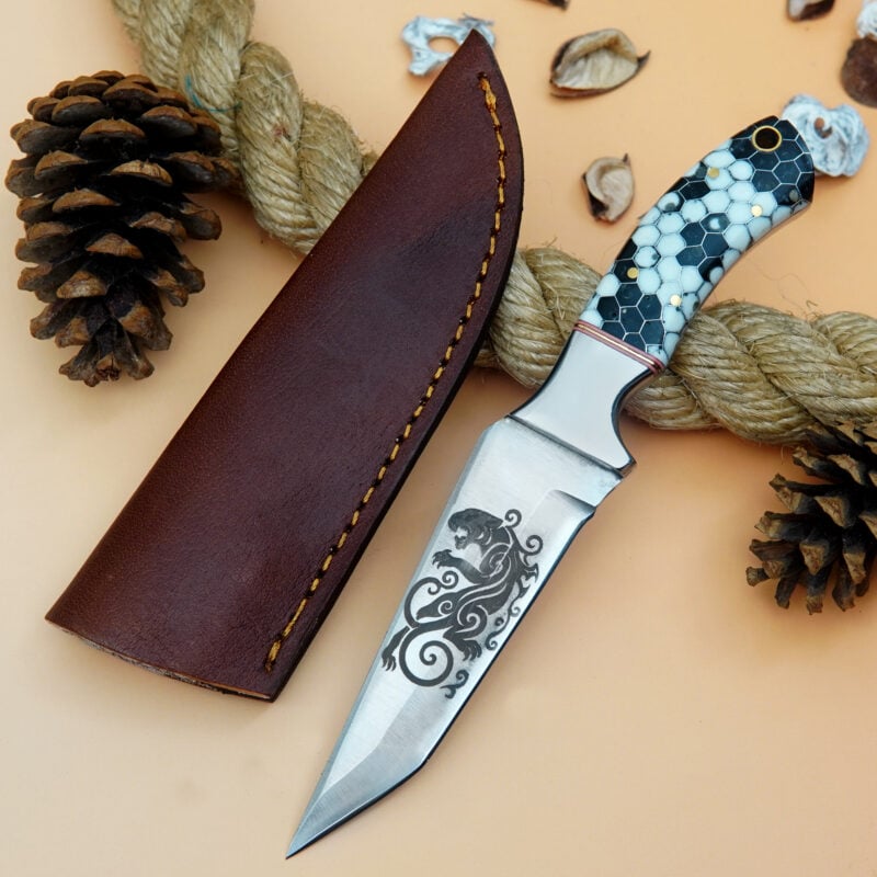 8" D2 SKINNER WITH RESIN HANDLE & LEATHER SHEATH SHC-1