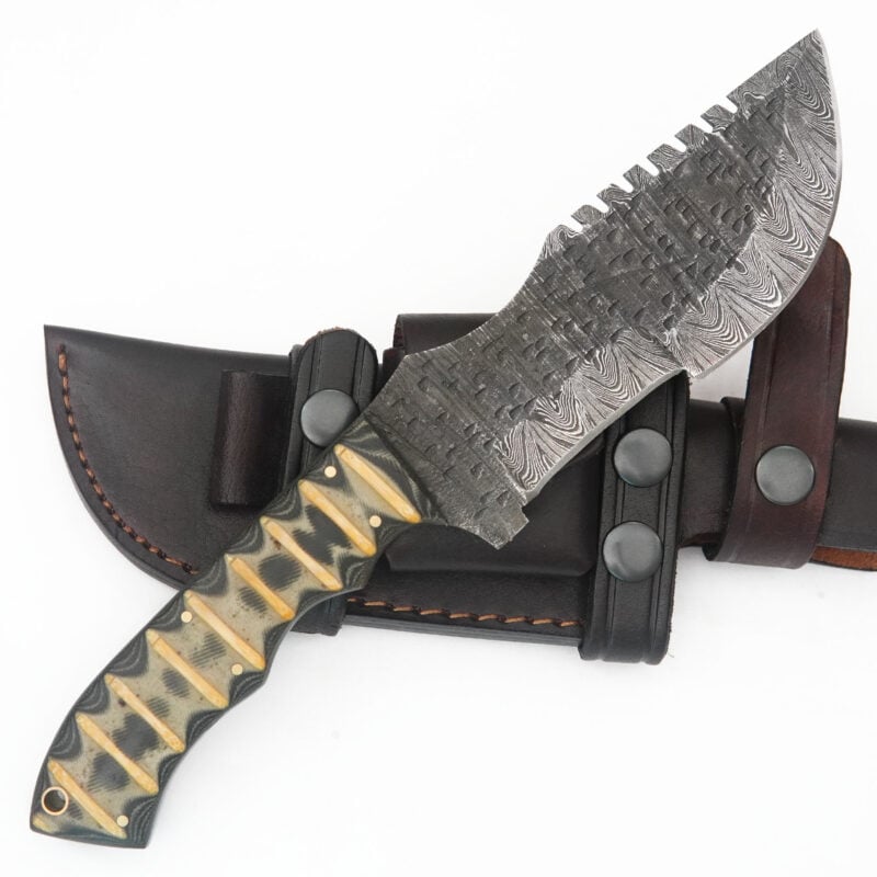 10.5" DAMASCUS TRACKER WITH LANYARD HOLE & PREMIUM LEATHER SHEATH-T6